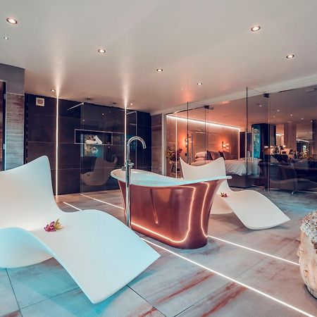 Aphrodites Group - Luxury Hot Tub Suites In Central Lake District! Bowness-on-Windermere Exterior foto