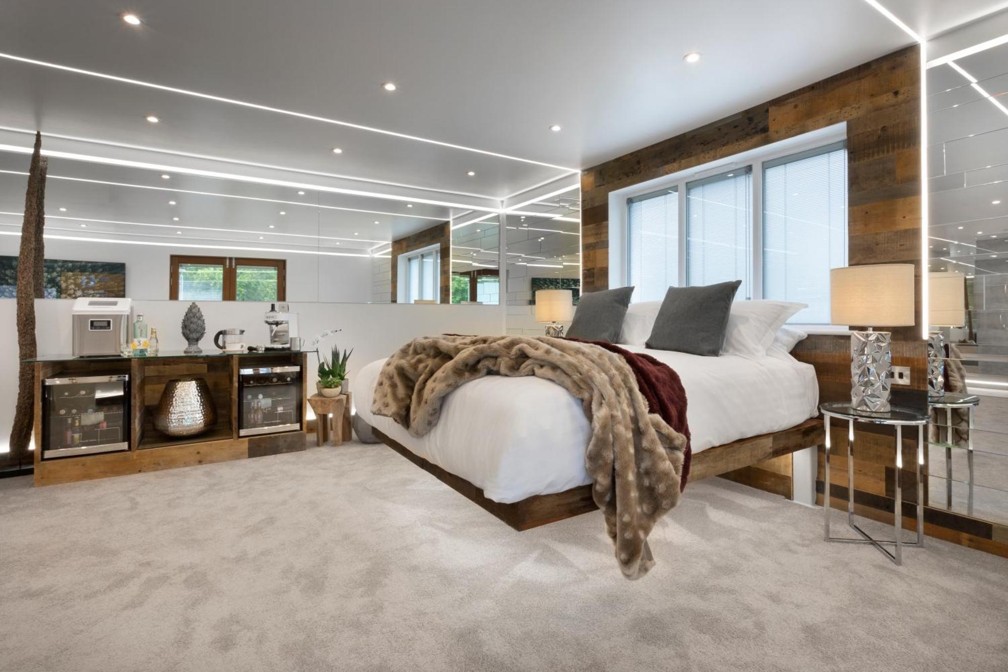 Aphrodites Group - Luxury Hot Tub Suites In Central Lake District! Bowness-on-Windermere Exterior foto