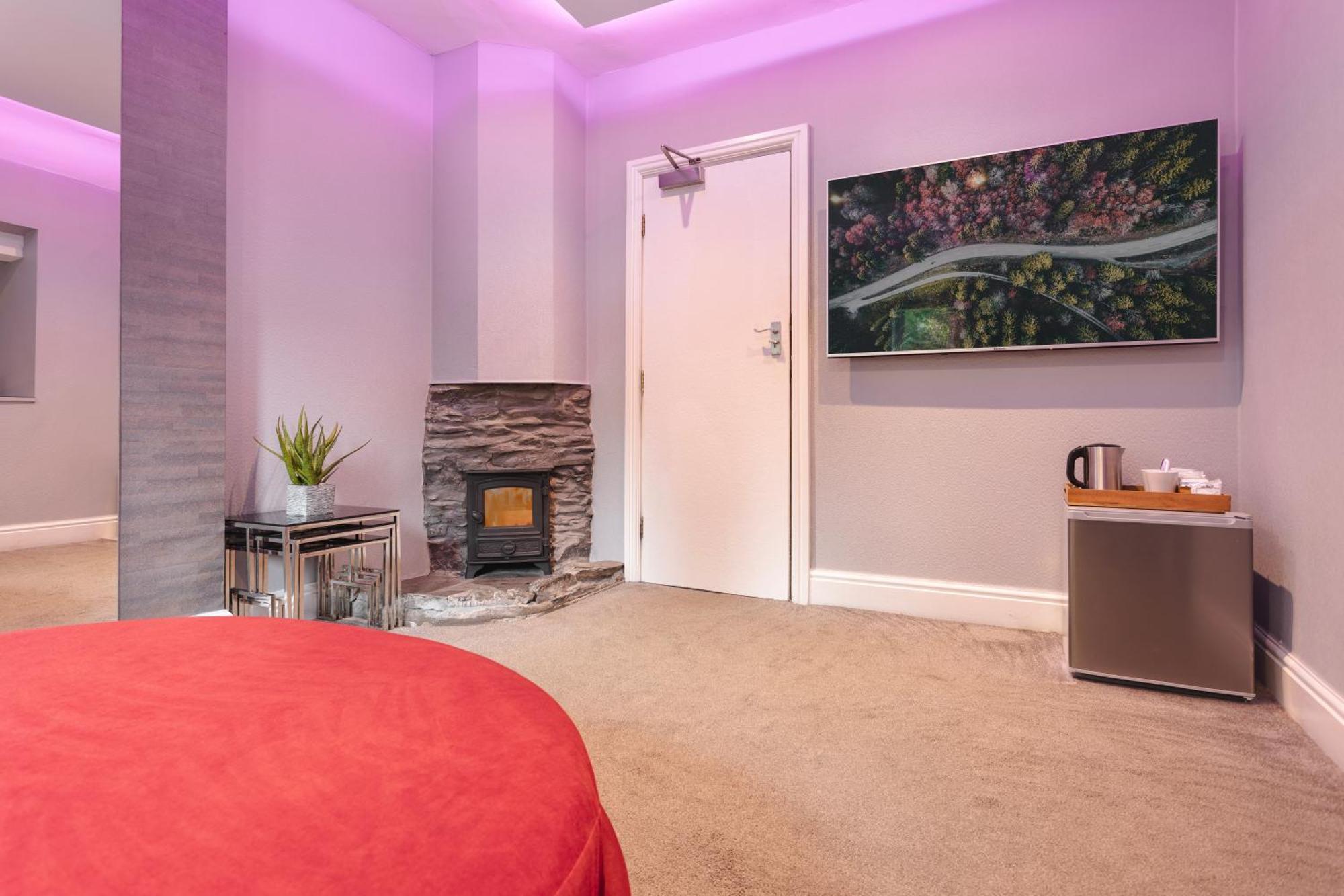 Aphrodites Group - Luxury Hot Tub Suites In Central Lake District! Bowness-on-Windermere Exterior foto